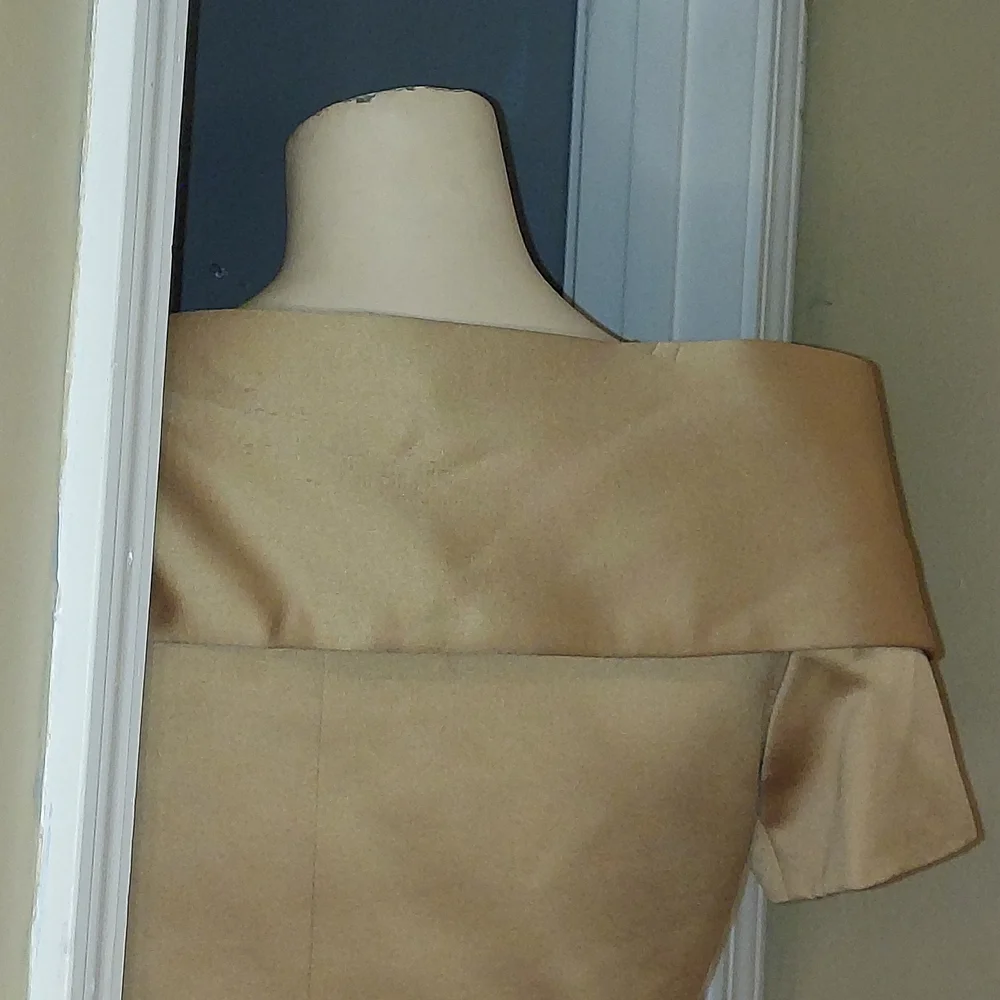 Alex Evenings Champagne/ Gold Satin Bolero Jacket - Picture 2 of 7